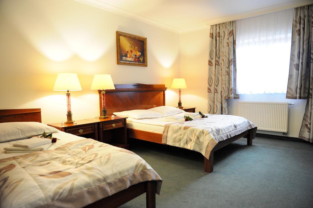 Hotel Czardasz Koziegłowy Стая снимка