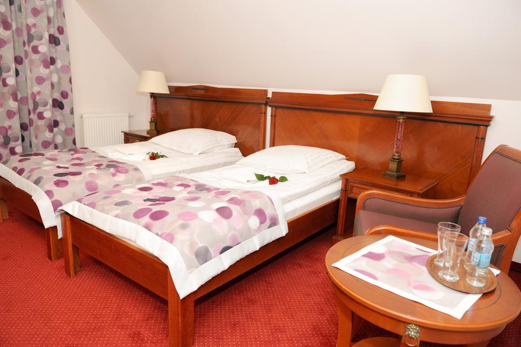 Hotel Czardasz Koziegłowy Стая снимка