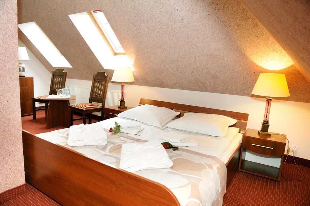 Hotel Czardasz Koziegłowy Стая снимка