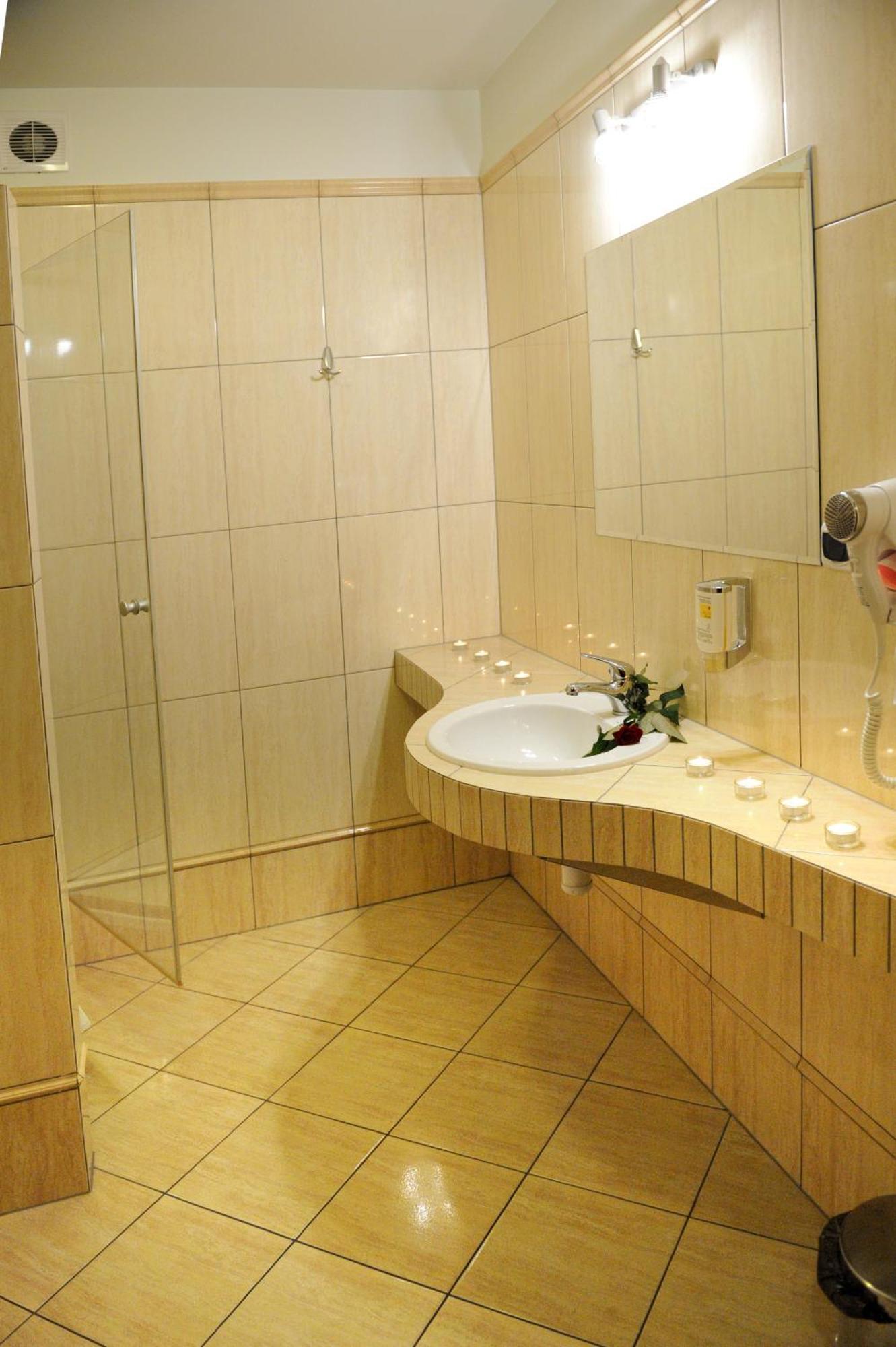 Hotel Czardasz Koziegłowy Екстериор снимка