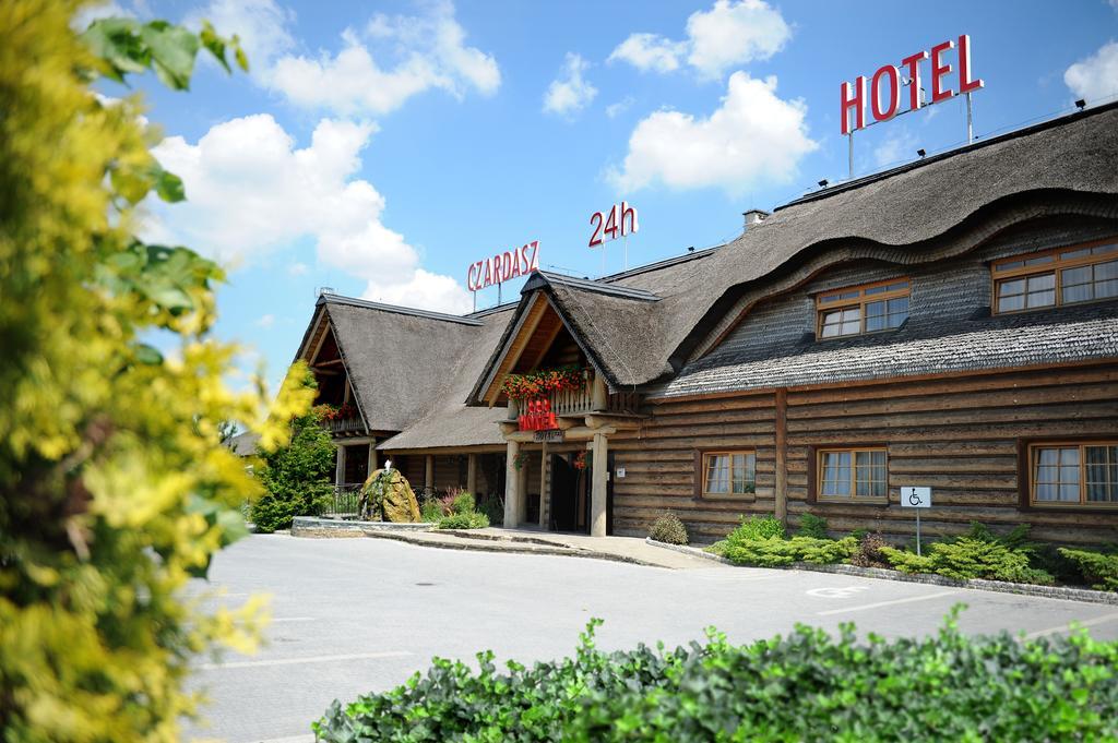 Hotel Czardasz Koziegłowy Екстериор снимка