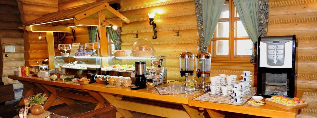 Hotel Czardasz Koziegłowy Екстериор снимка