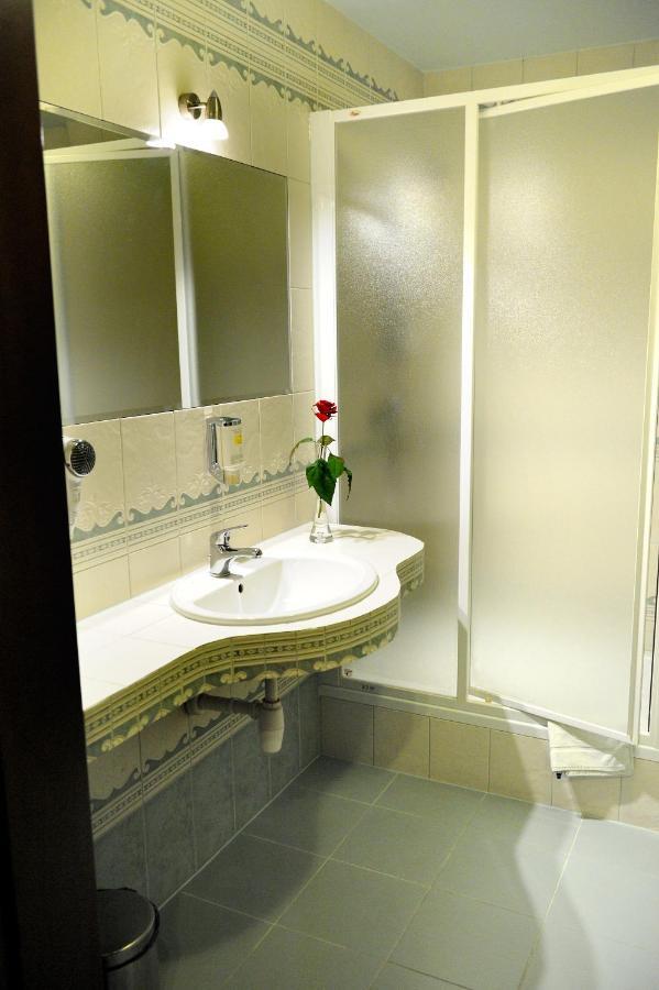 Hotel Czardasz Koziegłowy Екстериор снимка
